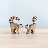 Ring-Tailed Lemur Wooden Toy - Tail Backward